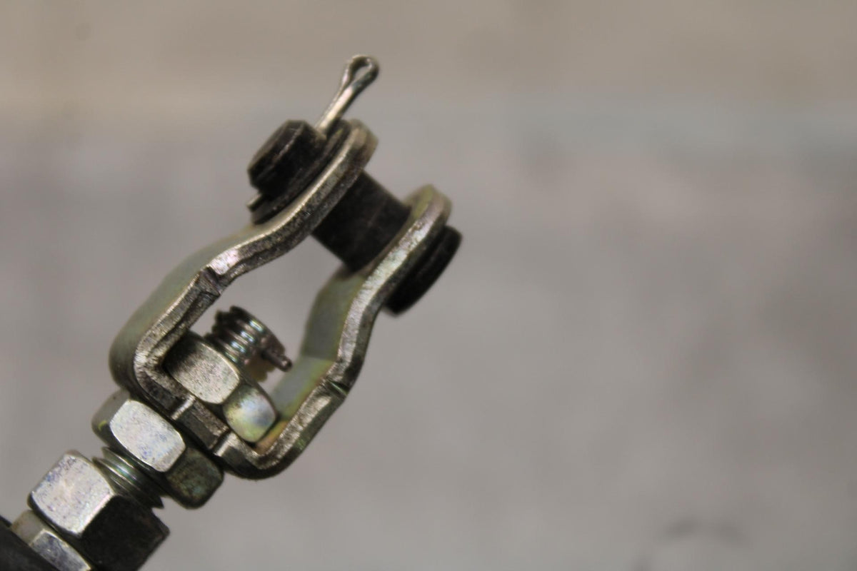 2001 Suzuki GSXR600 REAR BRAKE MASTER CYLINDER W RESERVOIR 69600-33C00 BB584