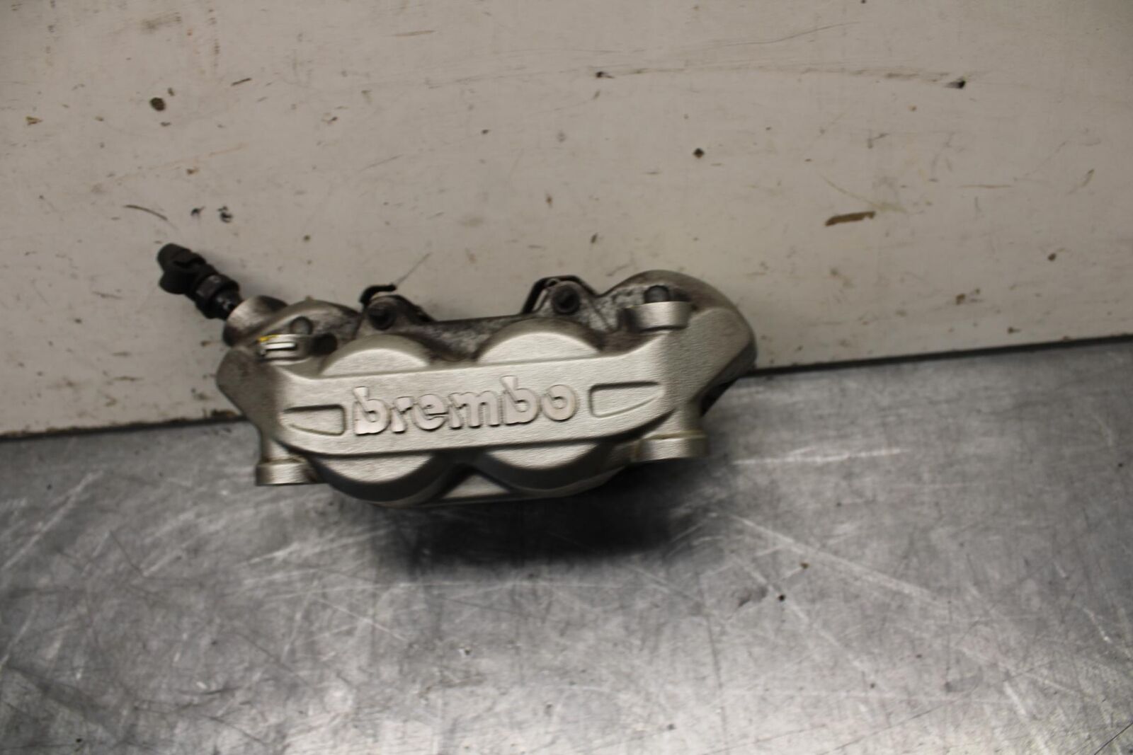 16-18 KTM 690 DUKE  FRONT BRAKE CALIPER BB631