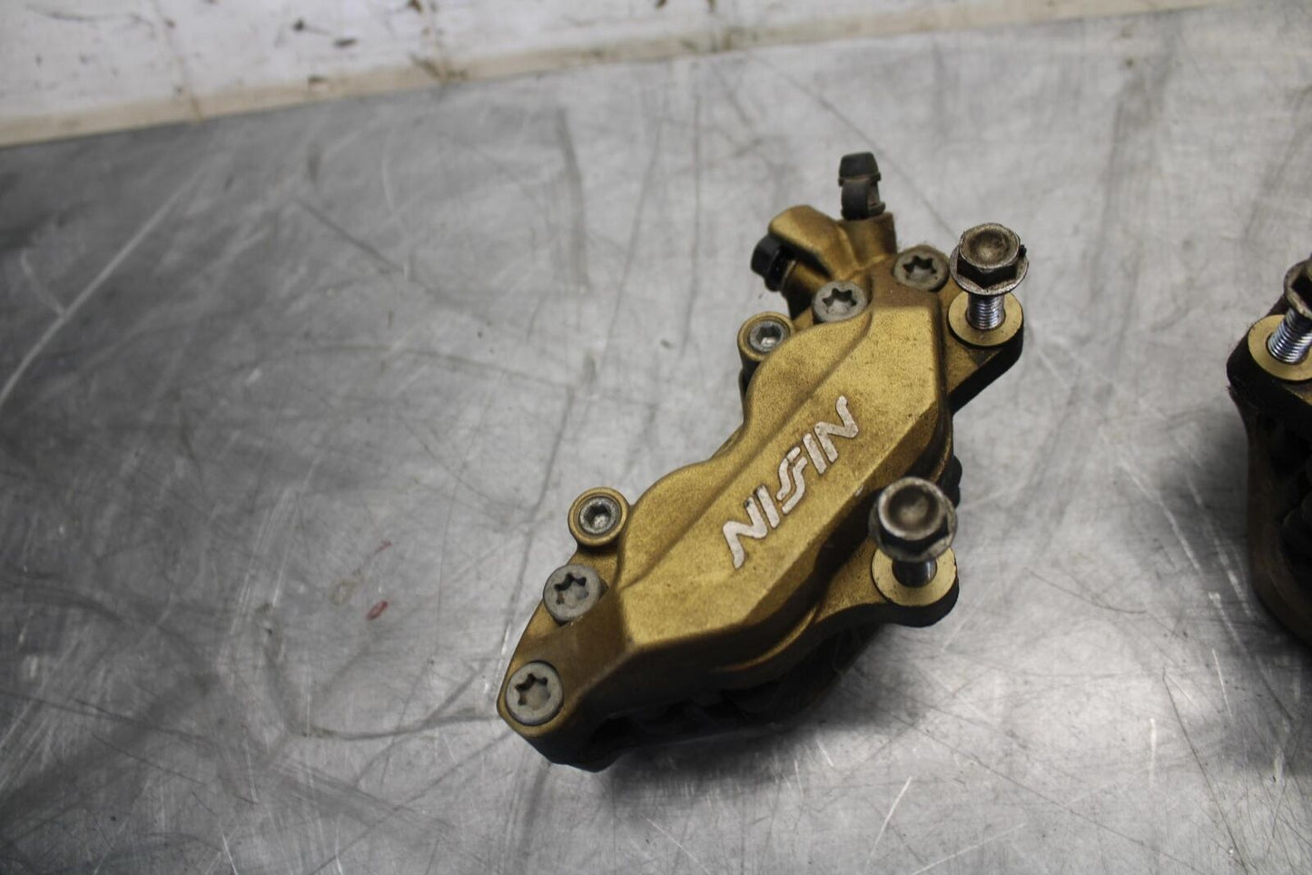 2001 Honda CBR929RR RIGHT LEFT FRONT BRAKE CALIPER SET PAIR CALIPERS BB515
