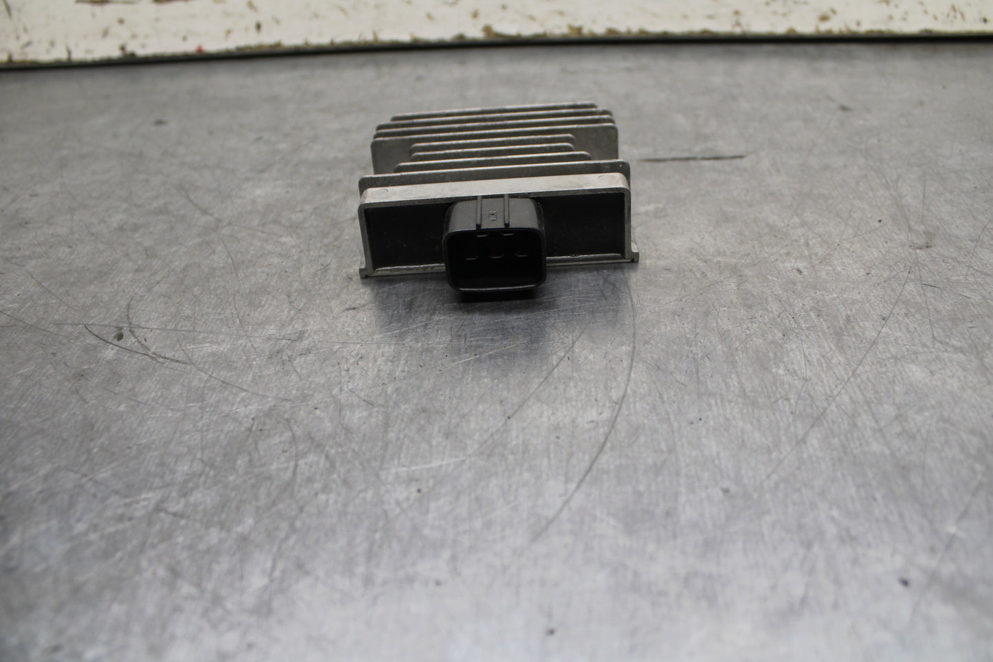 24 KAWASAKI NINJA 500 ABS RECTIFIER VOLTAGE REGULATOR BB744