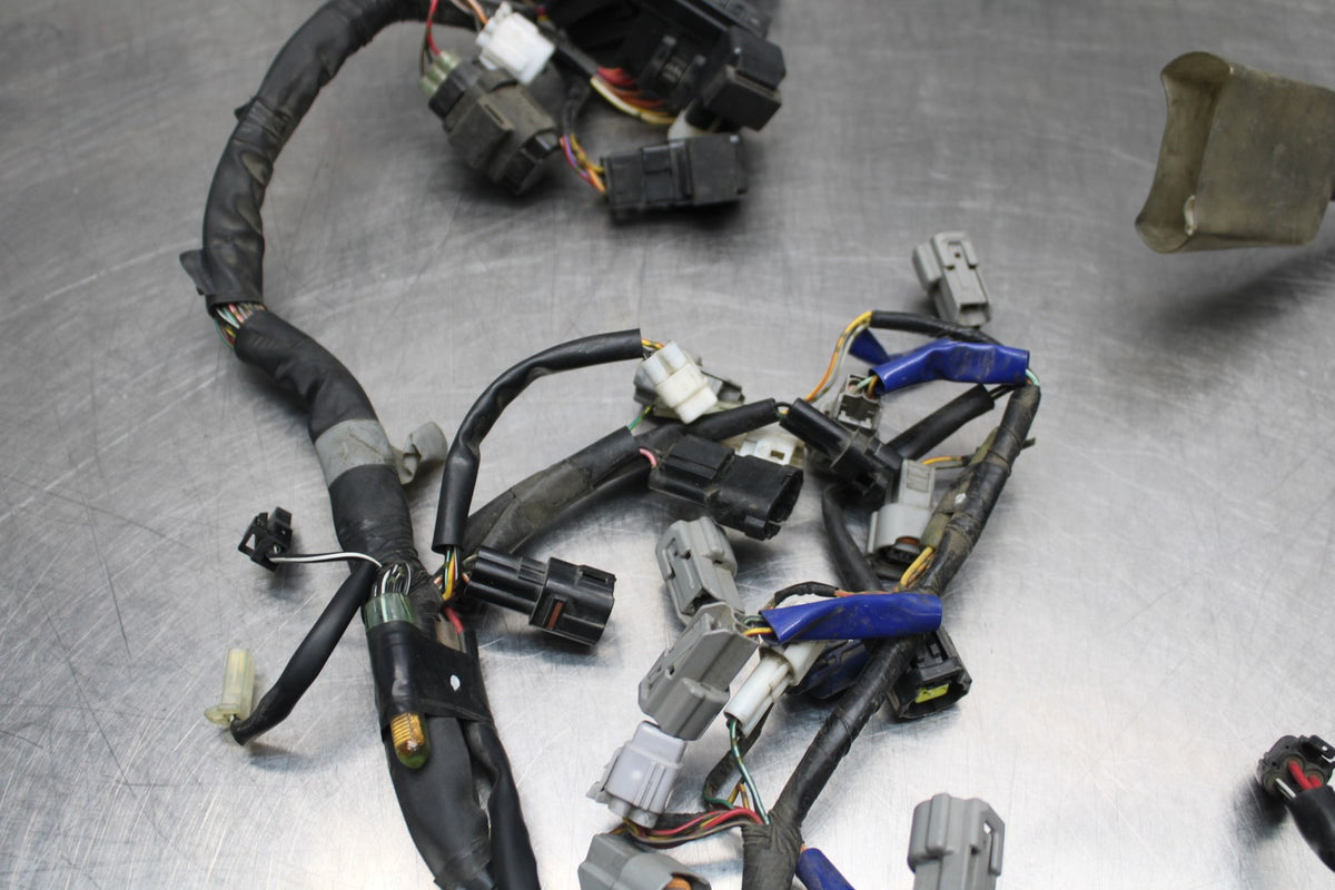 11-24 SUZUKI GSXR750 MAIN ENGINE WIRING HARNESS MOTOR WIRE LOOM BB810-B