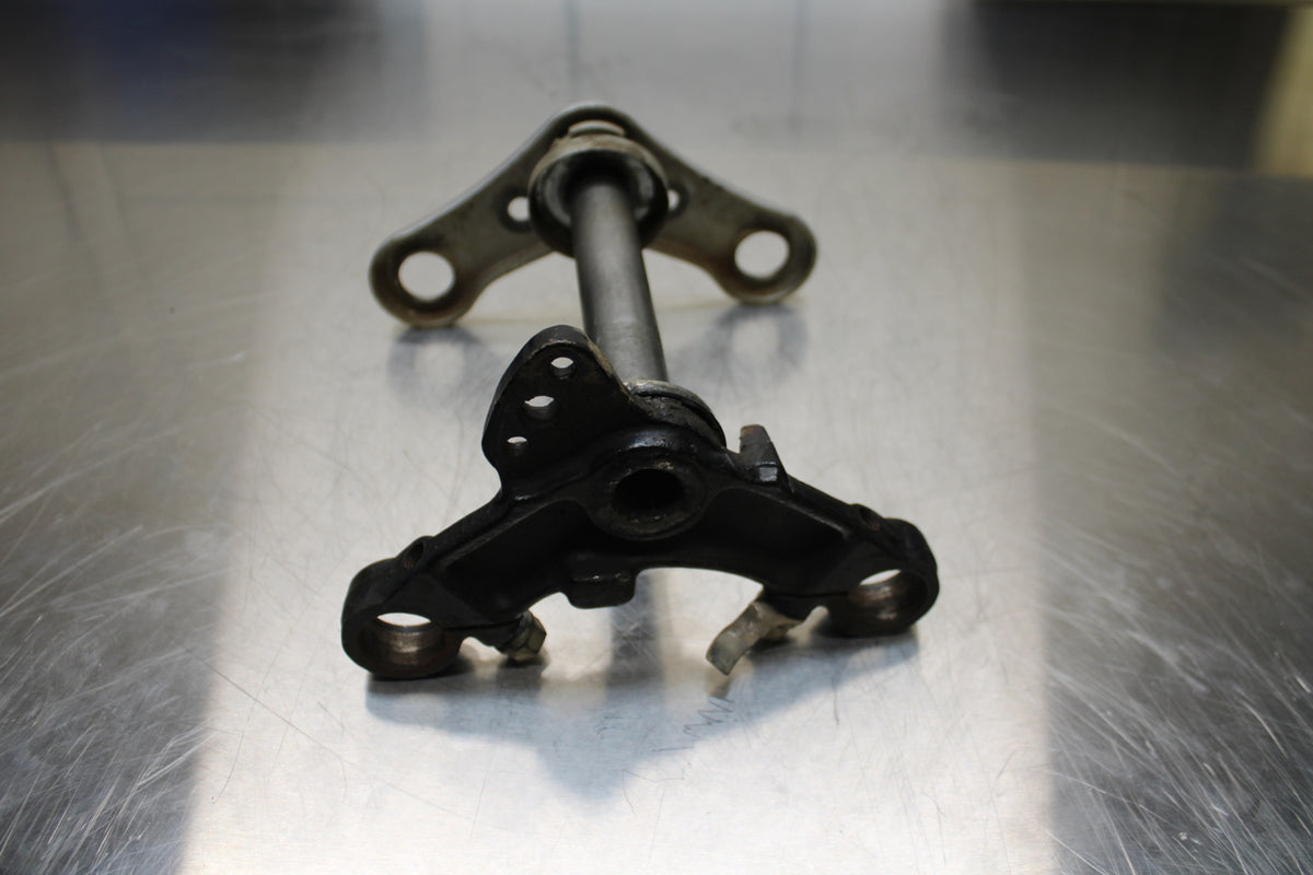 69-70 YAMAHA L5T FORKS UPPER & LOWER TRIPLE TREE CLAMP BB138