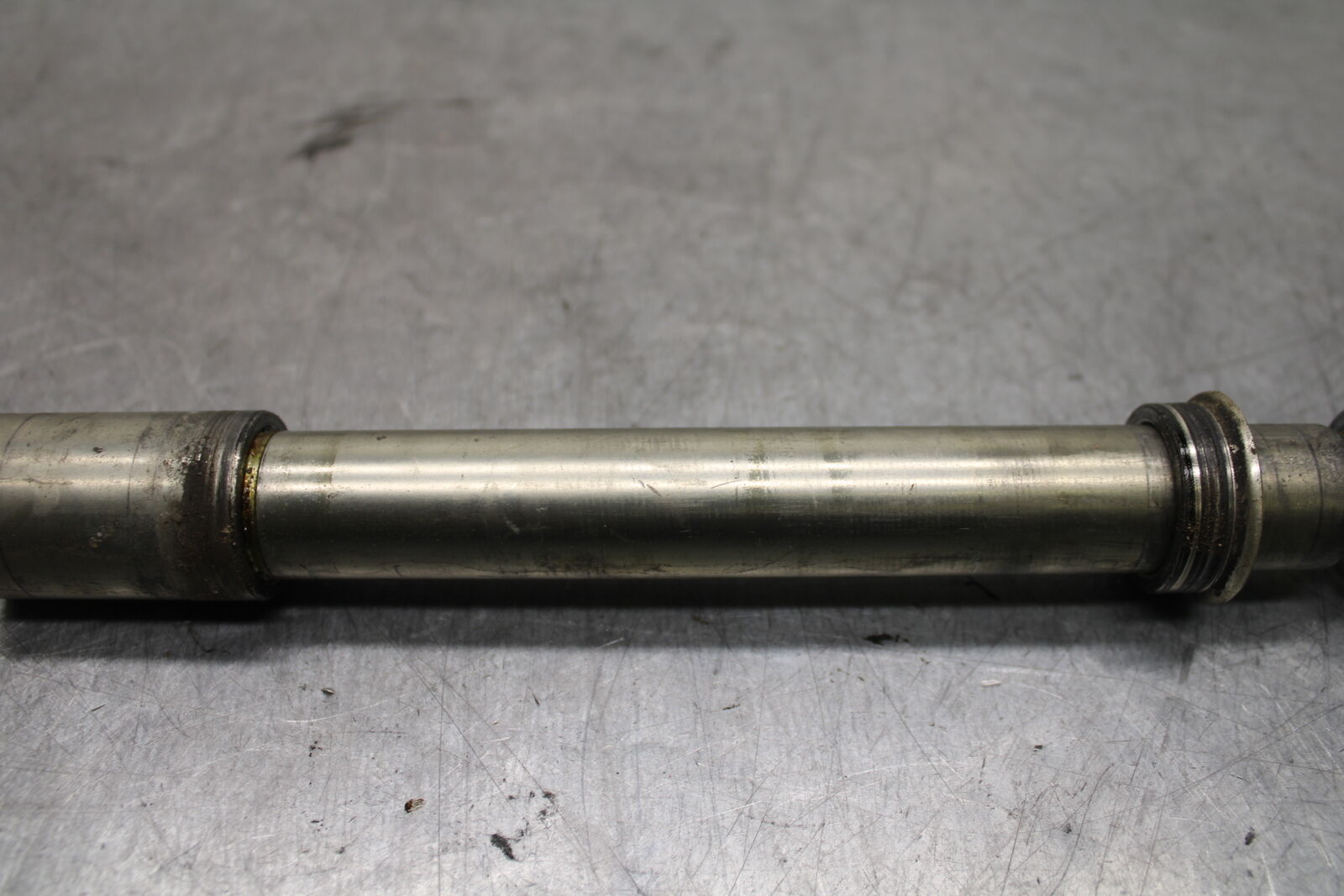 08-09 SUZUKI GSXR600 FRONT WHEEL RIM AXLE PIVOT BOLT BB728