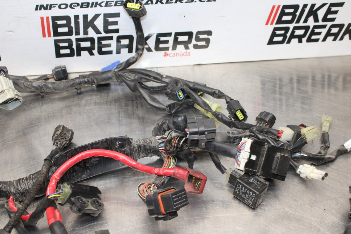 07 YAMAHA YZF R1 MAIN ENGINE WIRING HARNESS MOTOR WIRE LOOM BB826
