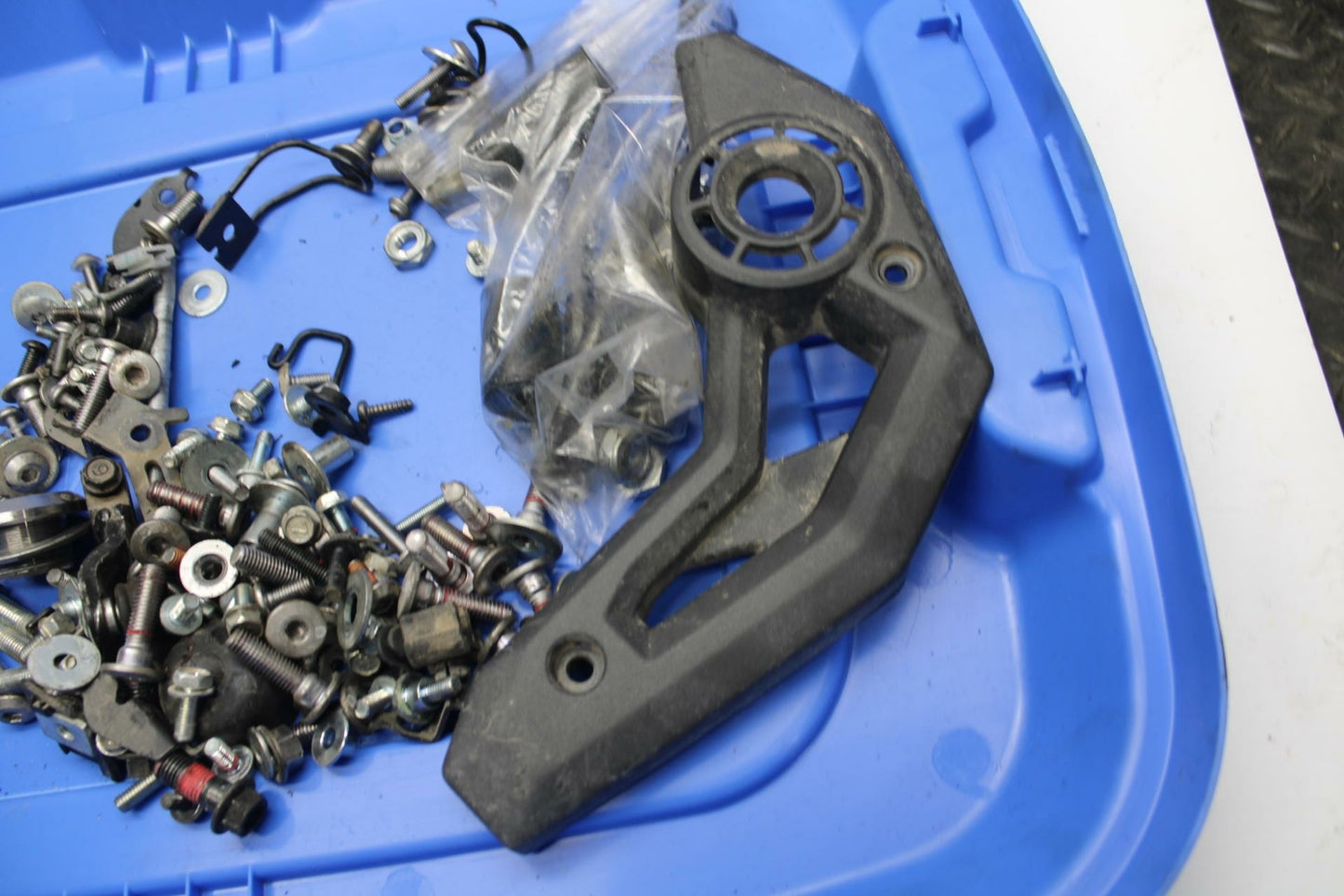 17-20 KAWASAKI NINJA 650 EX650  ENGINE MOUNTING BOLTS HARDWARE LEFTOVER BB277