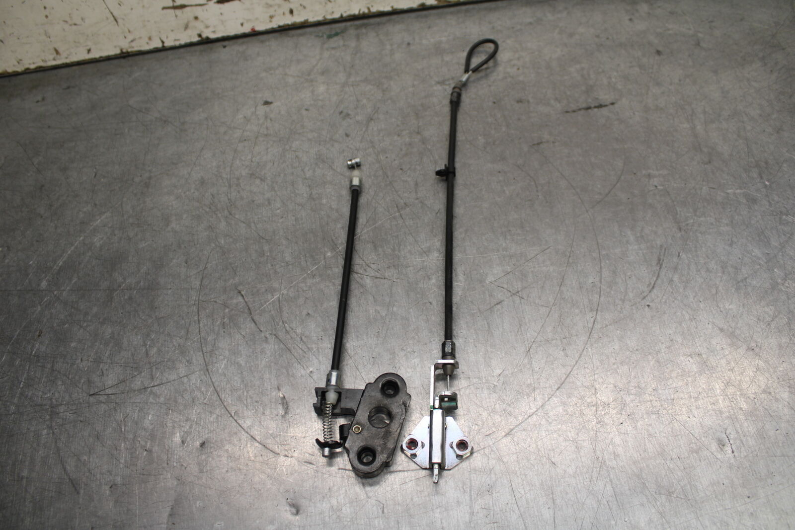 18-23 KAWASAKI NINJA 400 EX400 ABS REAR PASSENGER SEAT LATCH LOCK ASSEMBLY BB747