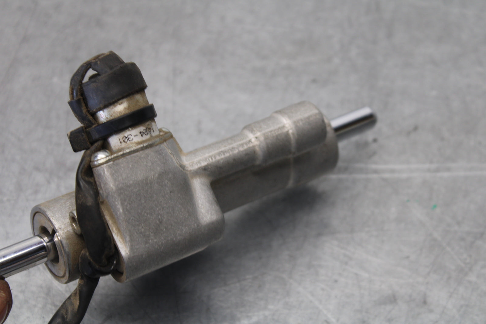 09-14 YAMAHA YZF R1 STEERING DAMPER STABILIZER 14B-23490-00-00 BB696