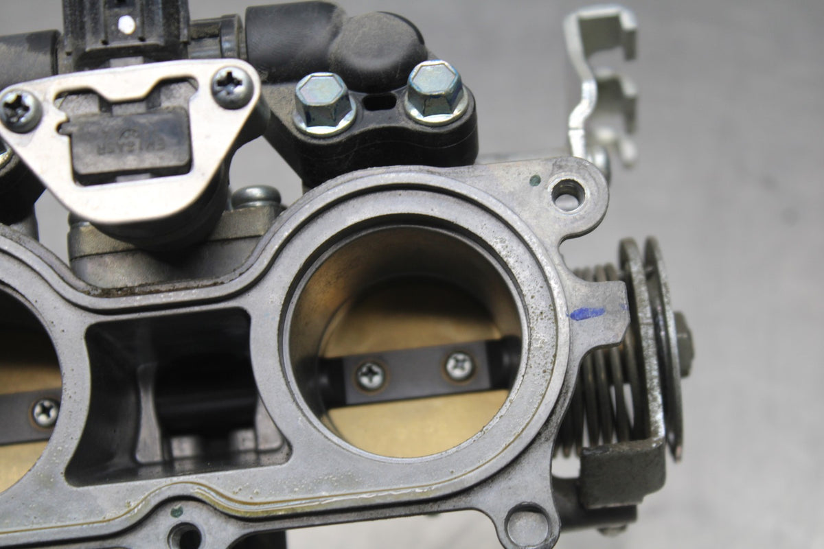 18 HONDA CB500F MAIN FUEL INJECTORS / THROTTLE BODIES BB861