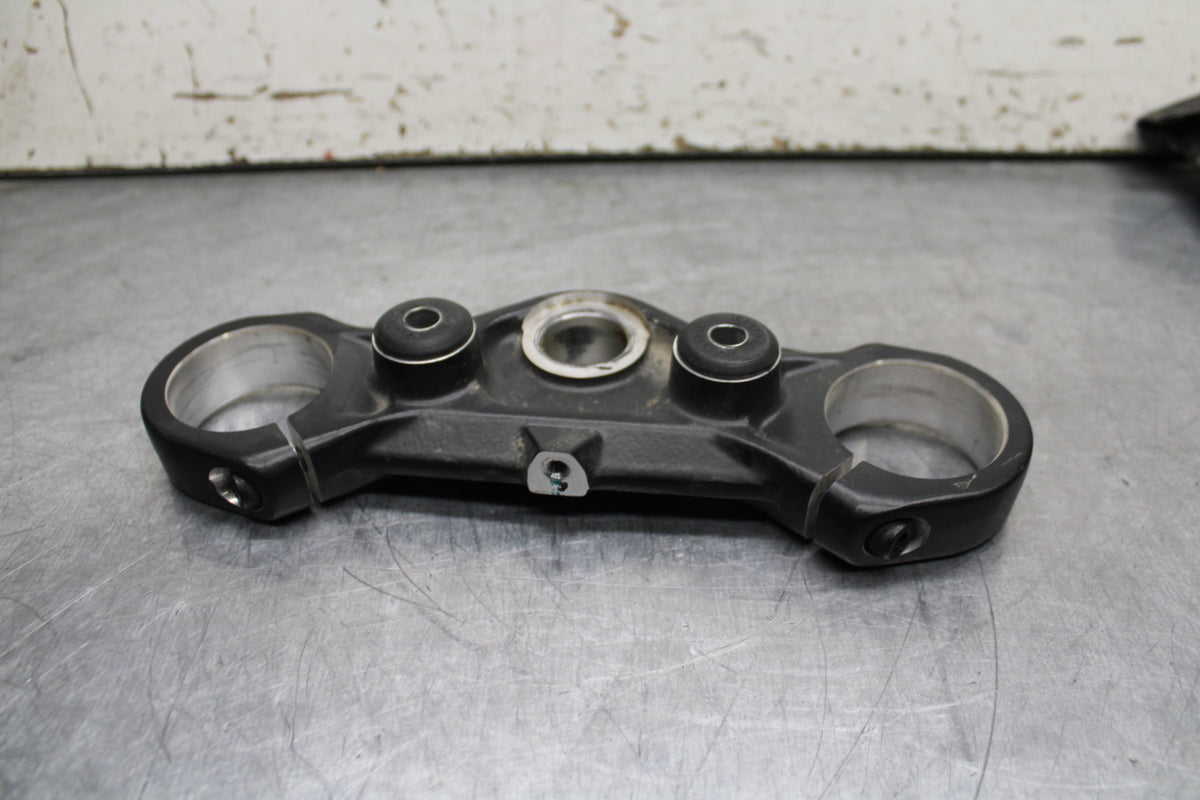 17-24 KTM 390 DUKE FORKS UPPER TRIPLE TREE CLAMP BB734