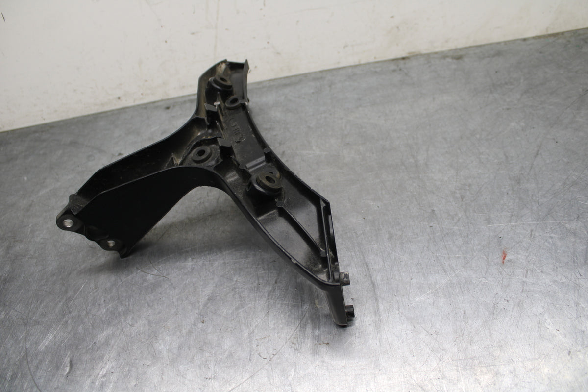 03-04 HONDA CBR600RR UPPER FAIRING MIRROR GAUGES STAY BRACKET BB127