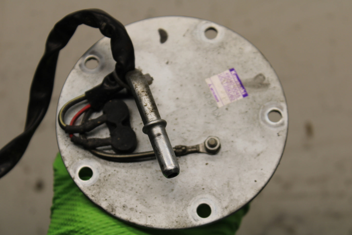 12-13 KAWASAKI Z1000 FUEL PUMP GAS PETROL SENDER UNIT BB743