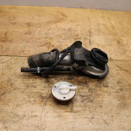 05-09 SUZUKI BOULEVARD C90 GAS TANK FUEL PETROL RESERVOIR FILL BB332