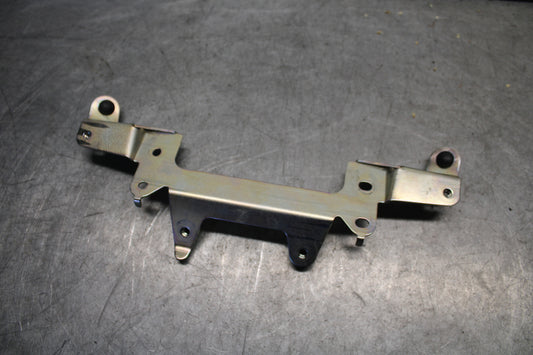 21-24 YAMAHA MT-07 FRONT SEAT MOUNTING BRACKET MOUNT BB662