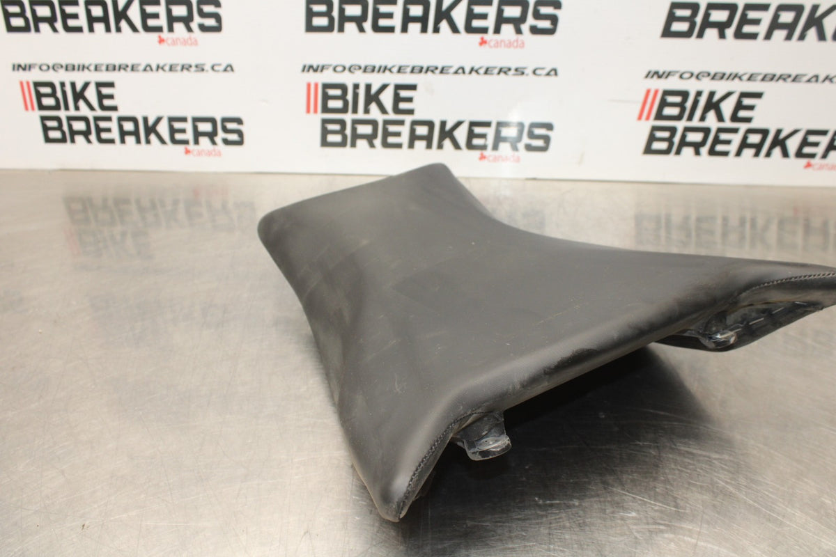 12-14 BMW S1000RR FRONT DRIVERS SEAT PAD SADDLE PILLION BB204