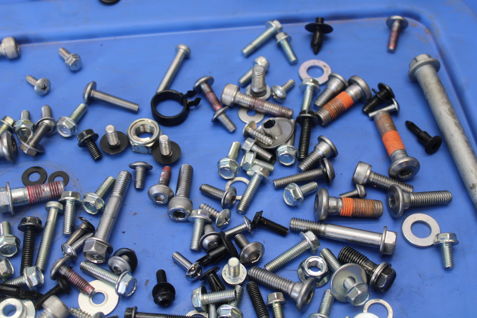 23-24 KAWASAKI NINJA ZX14R MOUNTING BOLTS HARDWARE MOTOR SCREWS BB169