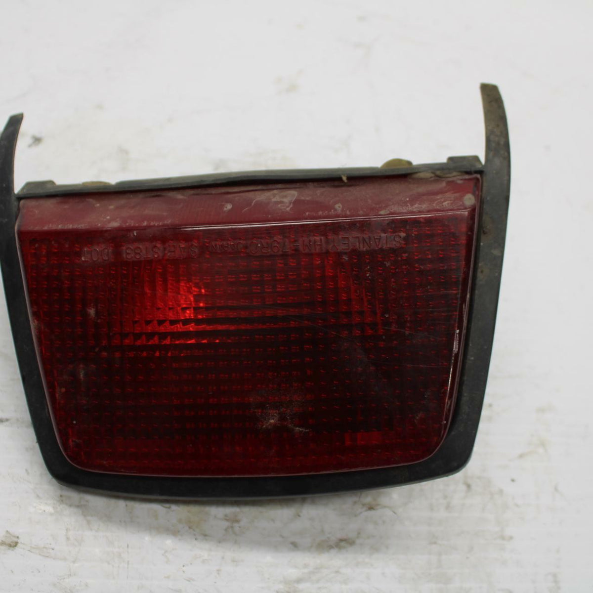 84-85 HONDA V30 MAGNA TAILLIGHT REAR TAIL BRAKE LIGHT BB251