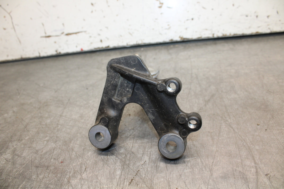 22-24 YAMAHA XSR900 LEFT REARSET REAR SET DRIVER FOOT PEG REST STOP BB710