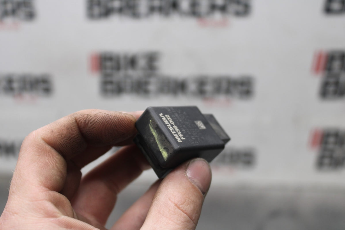 24-25 KAWASAKI NINJA ZX6R TURN SIGNAL BLINKER RELAY FLASHER SWITCH BB939