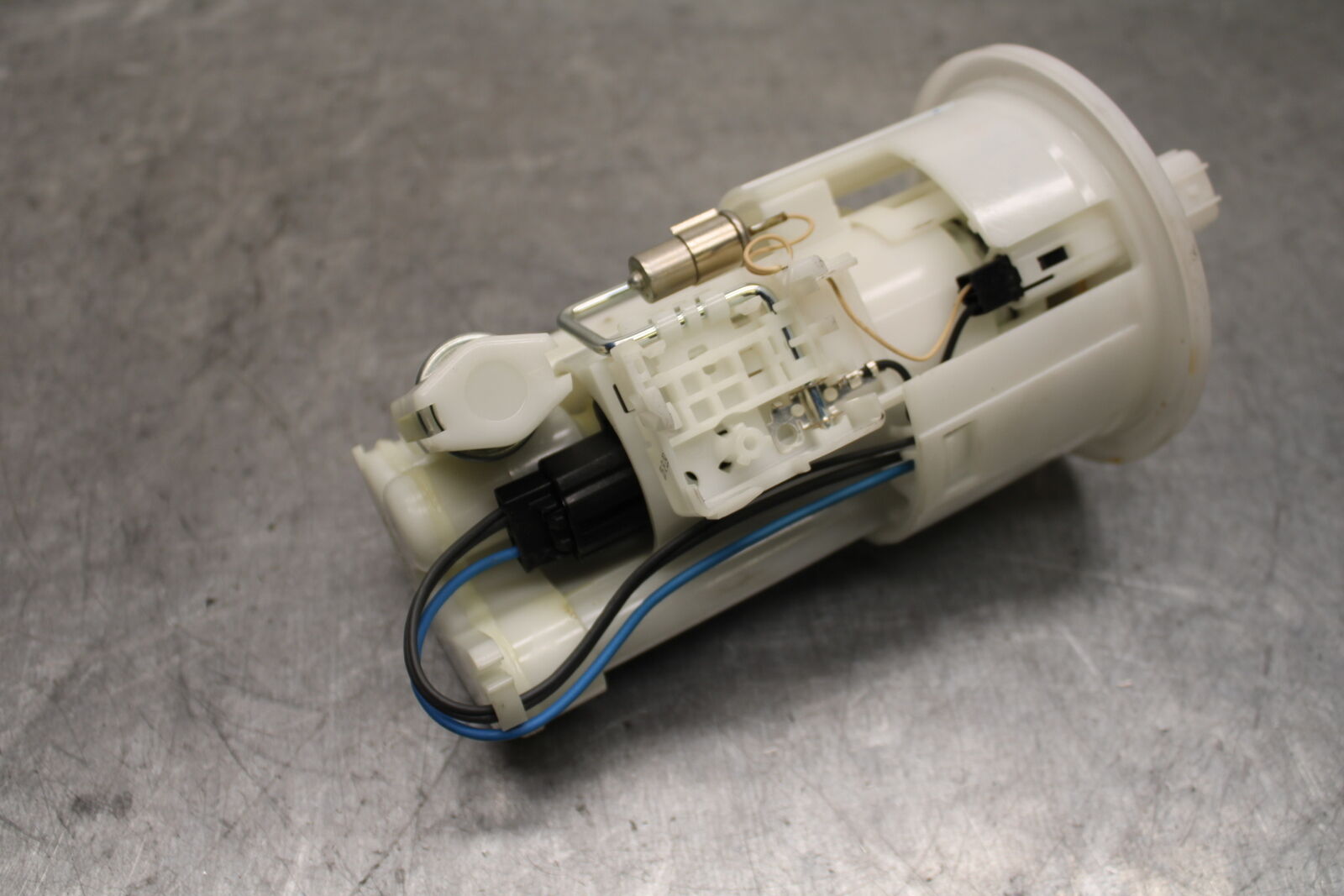 09-14 YAMAHA YZF R1 FUEL PUMP GAS PETROL SENDER UNIT 14B-13907-20-00 BB118