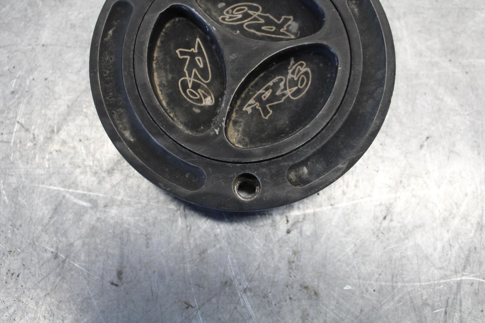 1998 Yamaha YZF R1 AFTERMARKET FUEL TANK GAS CAP BB53