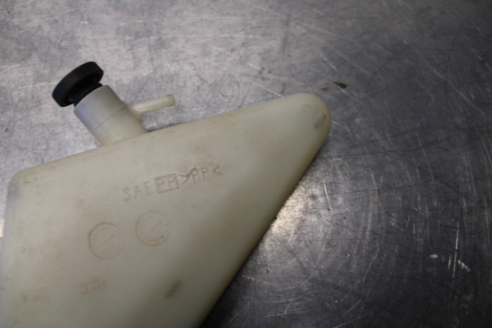 08-10 SUZUKI GSXR 600  COOLANT WATER TANK RESERVOIR BOTTLE BB101 #B