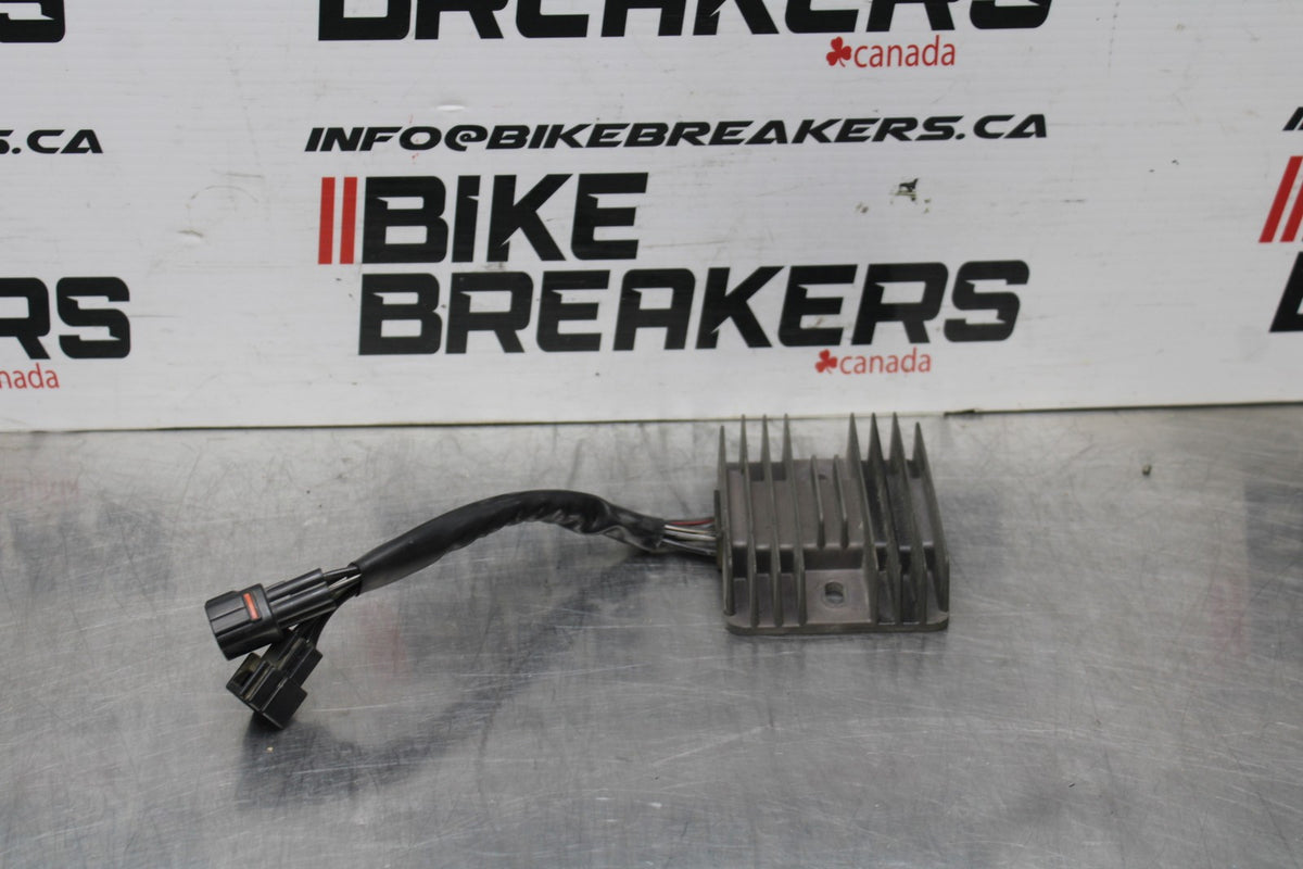 08-10 SUZUKI GSXR 600 RECTIFIER VOLTAGE REGULATOR BB835