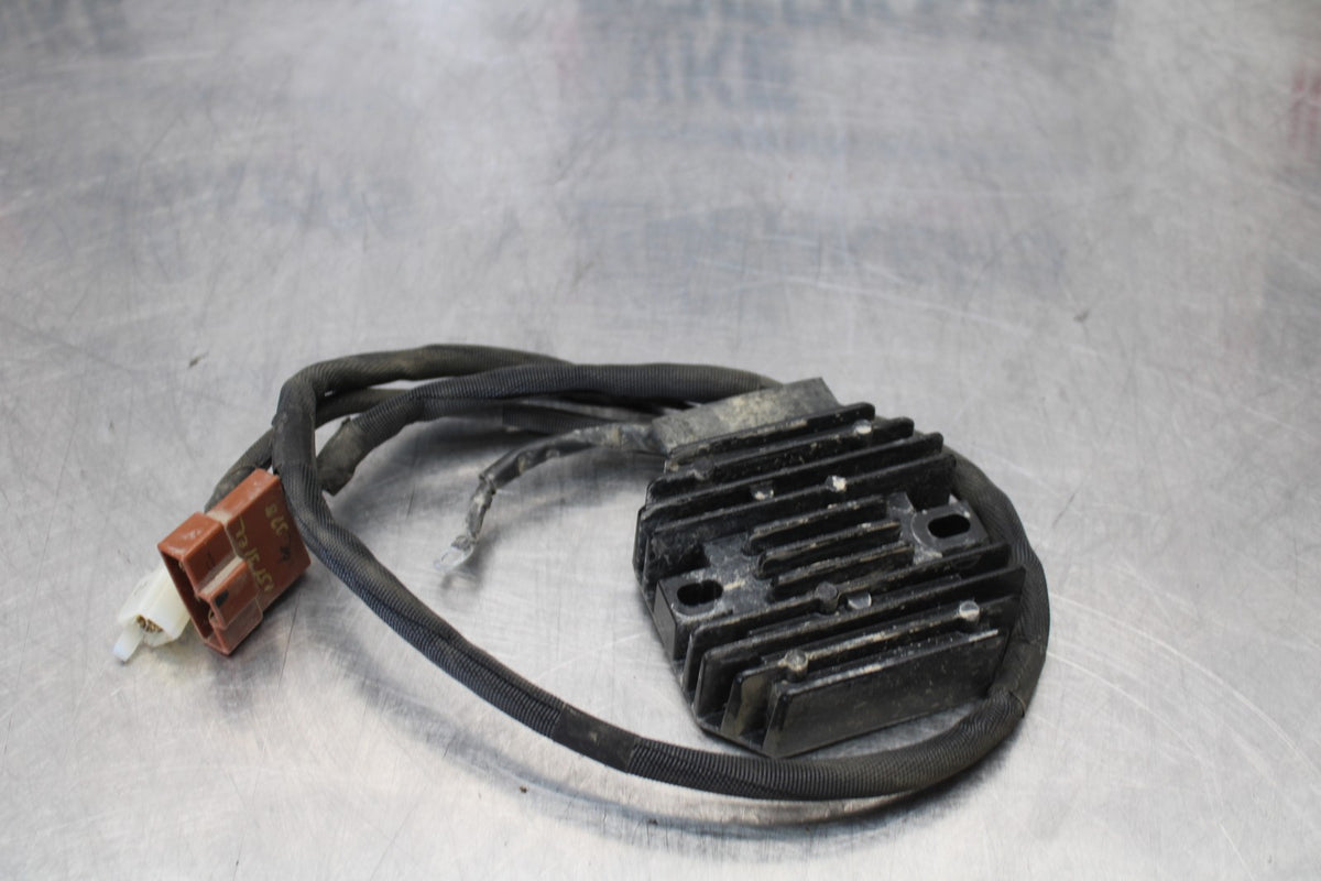 17-22 KTM 390 DUKE RECTIFIER VOLTAGE REGULATOR BB180