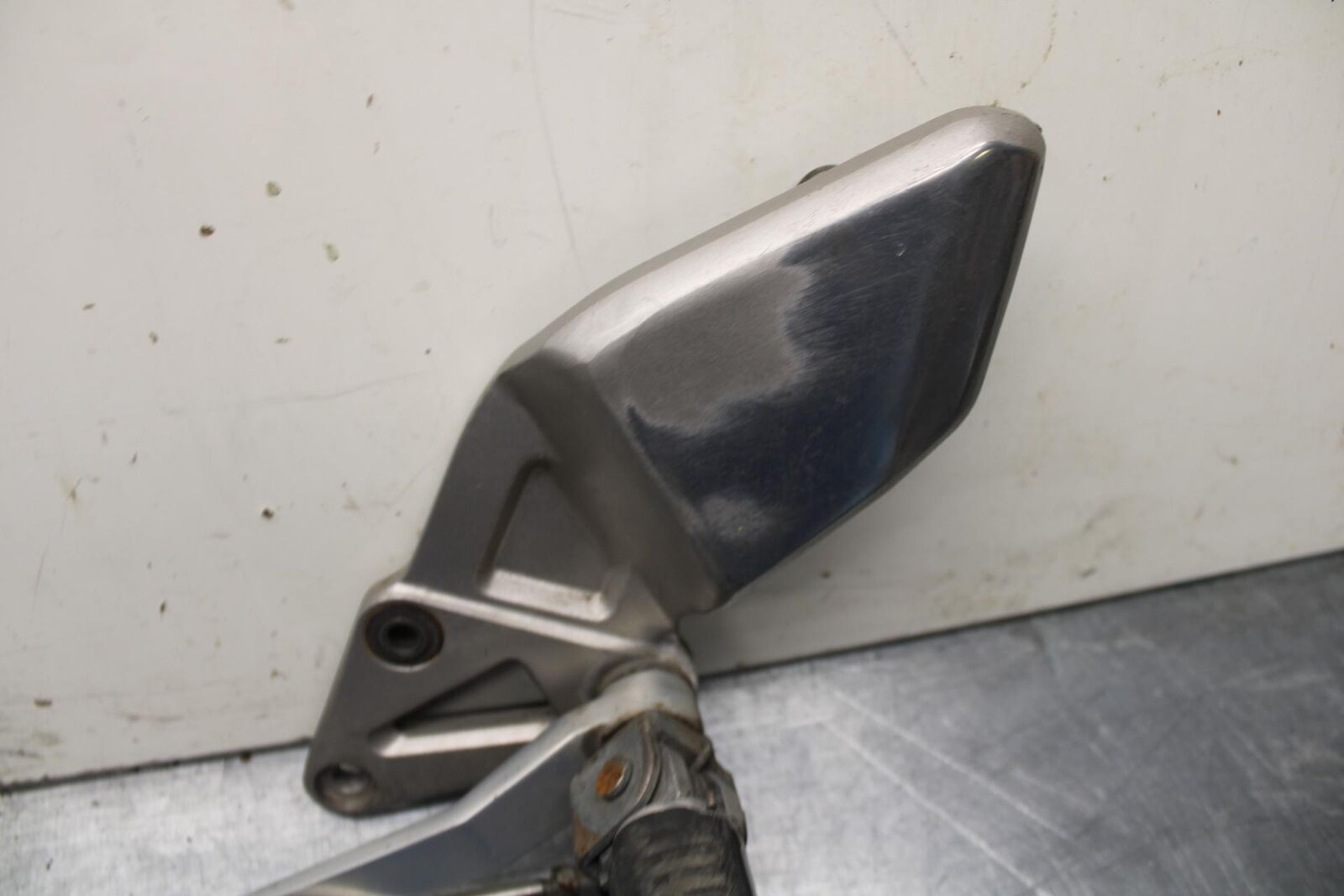 1995 Suzuki RF600R LEFT REARSET REAR SET DRIVER FOOT PEG SHIFTER BB615