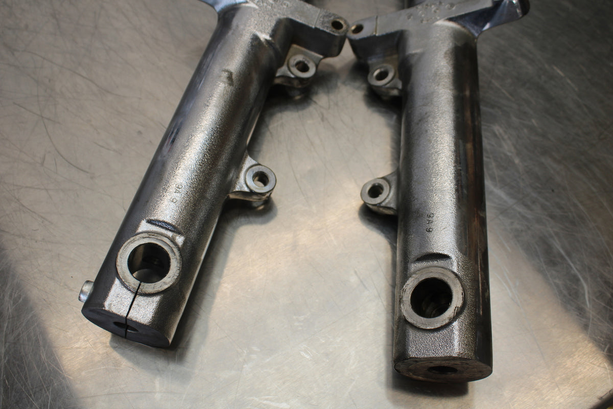 09 YAMAHA ROYAL STAR XVZ1300TF VENTURE FRONT FORKS SHOCK SUSPENSION SET BB151