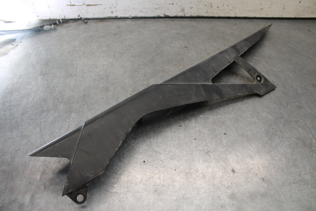 09-15 YAMAHA FZ6R REAR BACK DRIVE CHAIN GUARD COVER SHIELD BB686