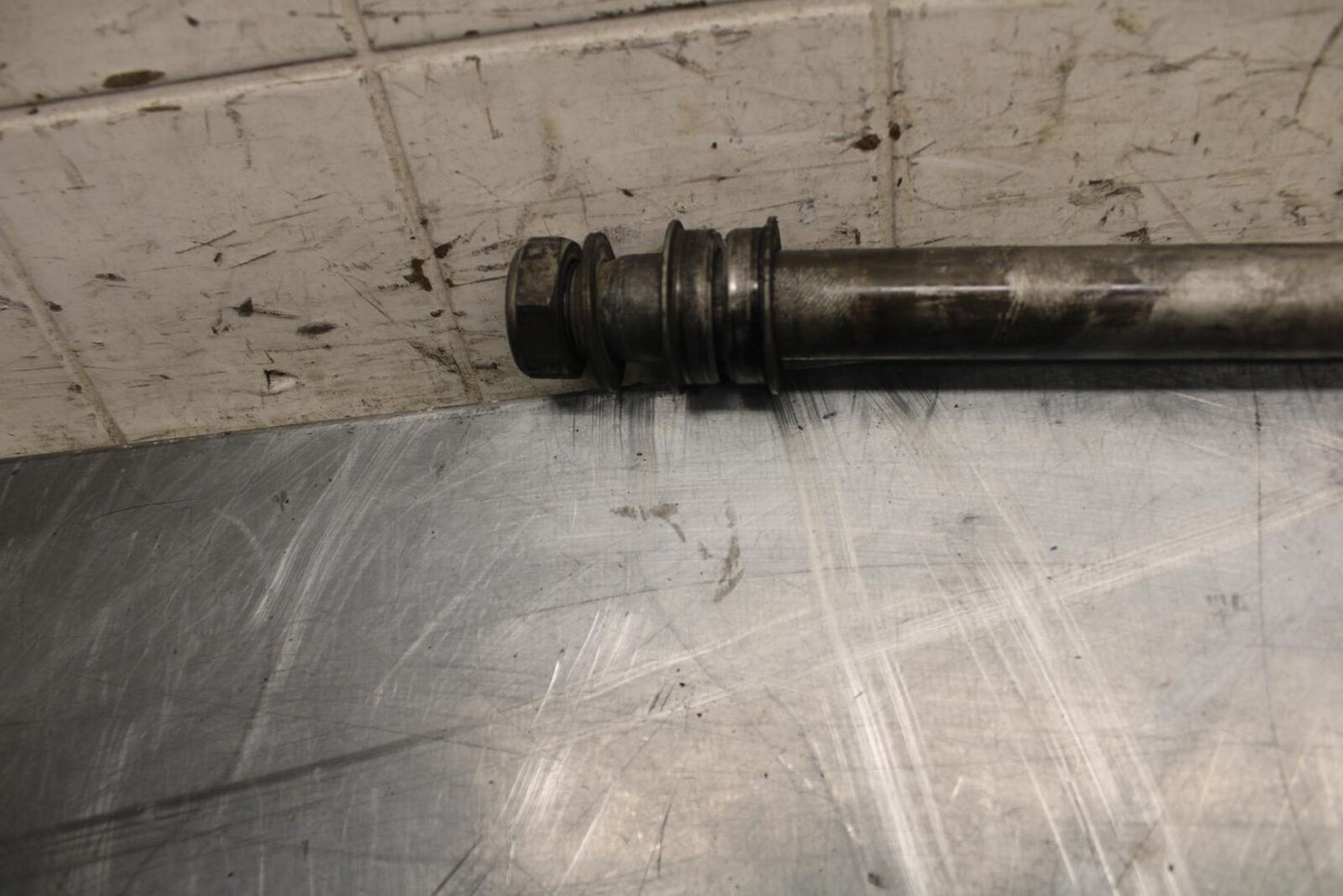 2003 Honda CBR600RR REAR AXLE BACK WHEEL RIM PIVOT BOLT AXEL 42301-MEE-000 BB511