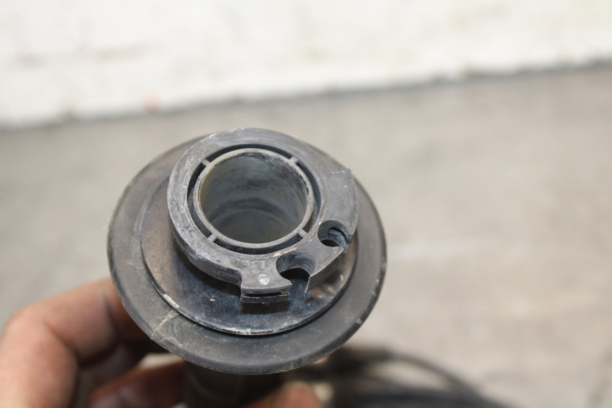 08-18 KAWASAKI KLR650 THROTTLE CABLE LINE HOUSING GUIDE BB707