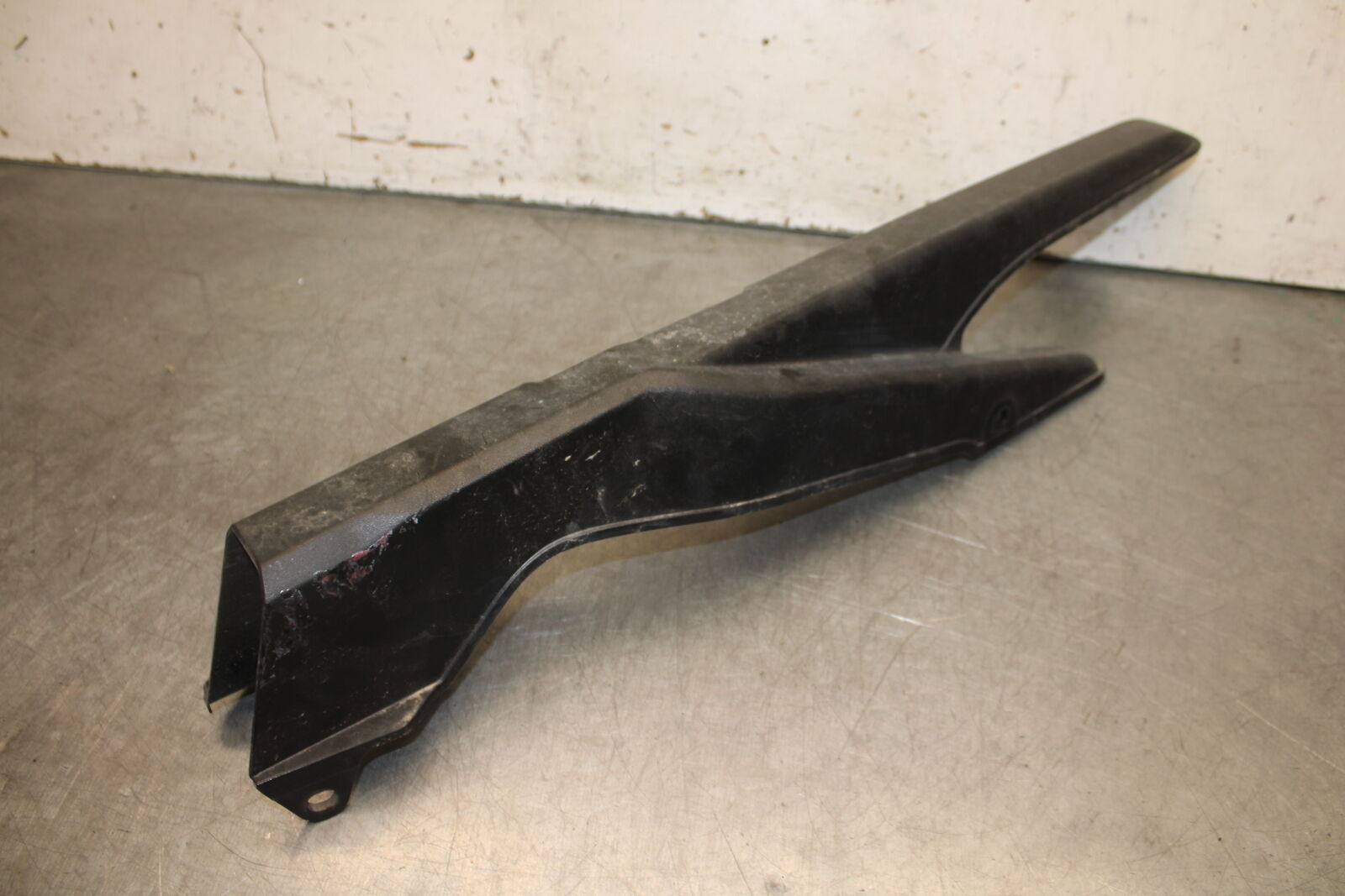 13-15 HONDA CBR500R REAR BACK DRIVE CHAIN GUARD COVER SHIELD 40510-MGZ-J00 BB704