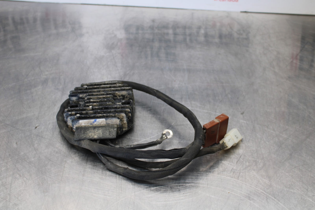 17-22 KTM 390 DUKE RECTIFIER VOLTAGE REGULATOR BB180