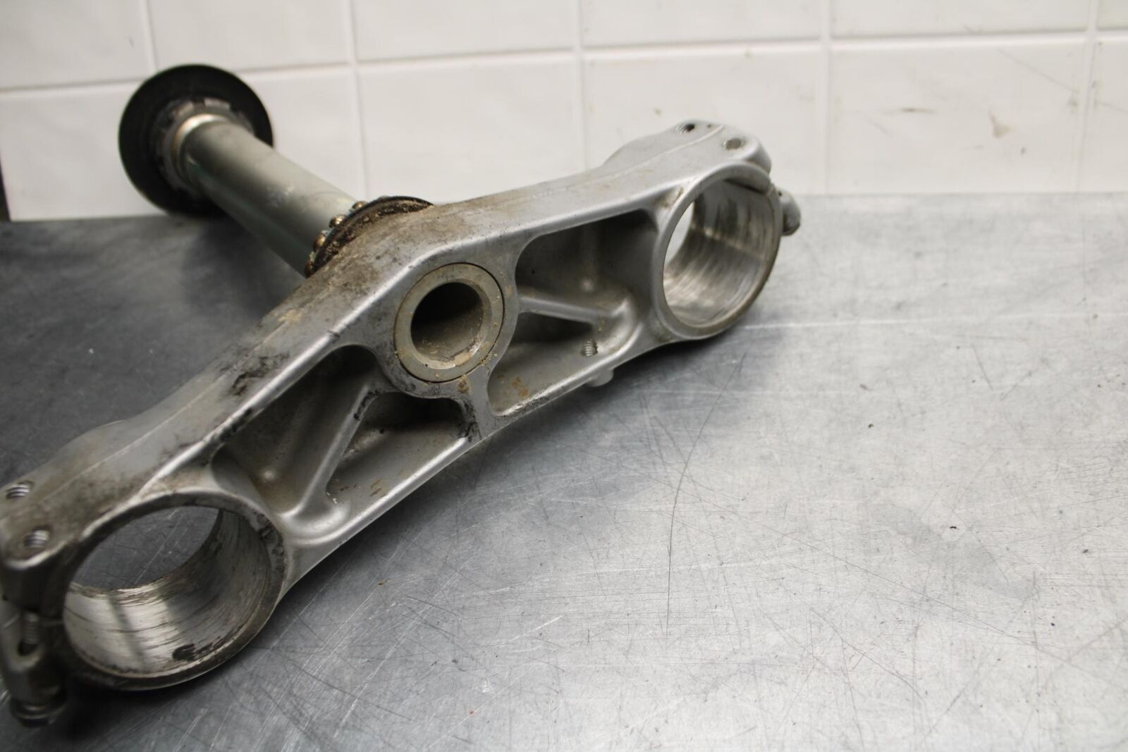 2008 Honda CBR1000RR  FORKS CLAMP LOWER TRIPLE TREE STEM 53219-MFL-000 BB579