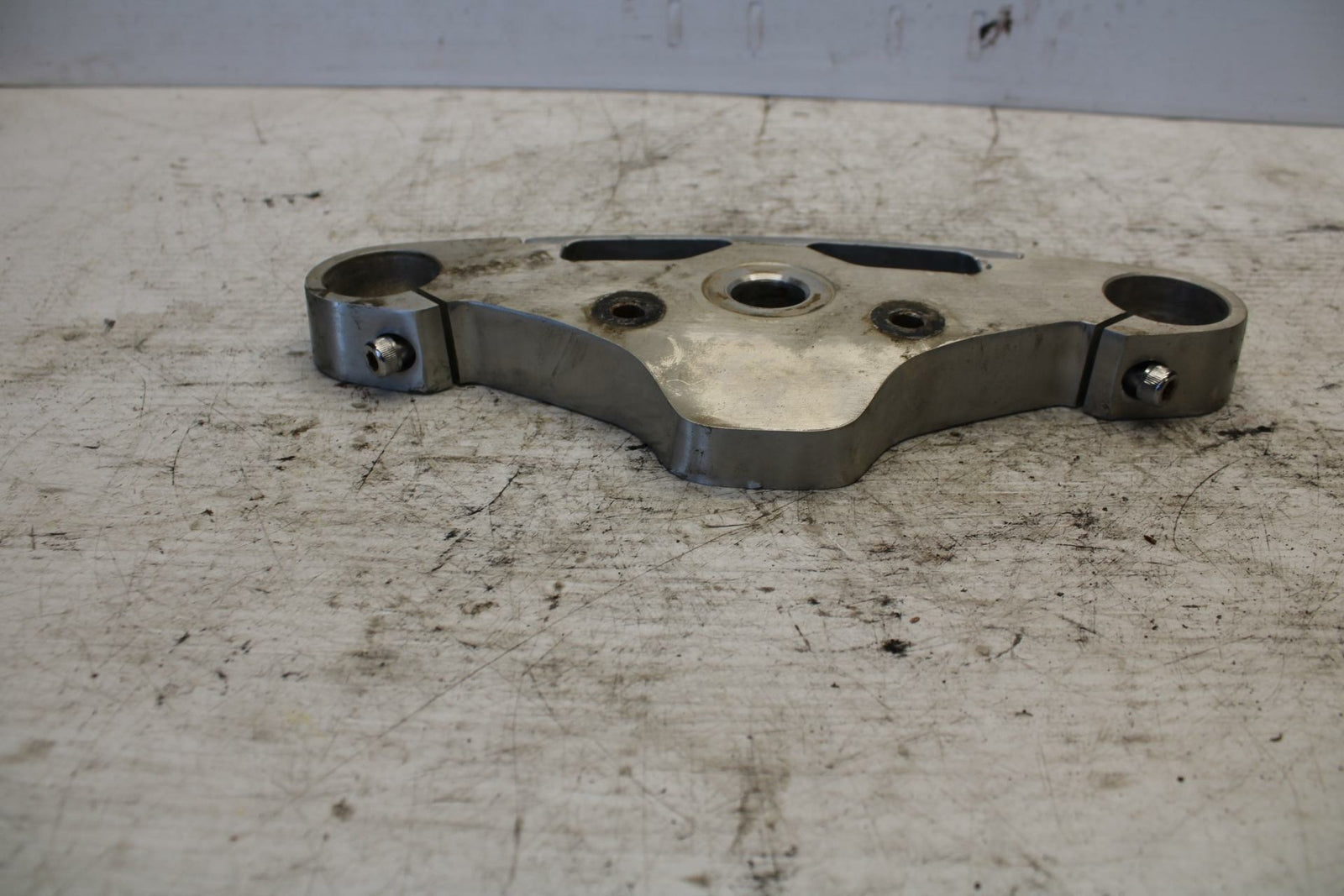 01 KAWASAKI VULCAN 1500 FORKS UPPER TRIPLE TREE CLAMP BB301