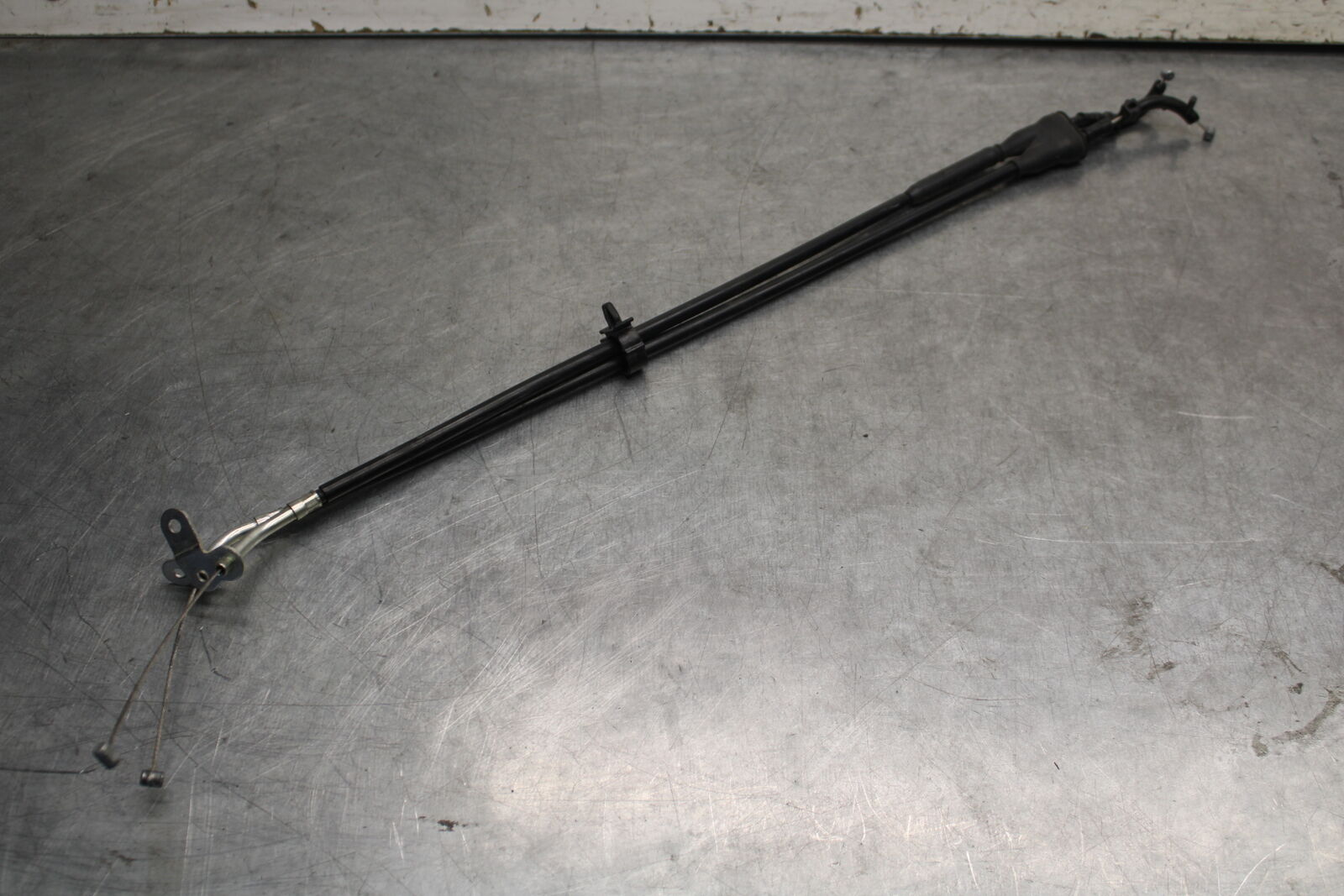 07-08 YAMAHA YZF R1 THROTTLE CABLES LINES BB675