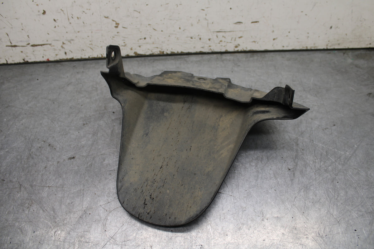 08-09 SUZUKI GSXR600 REAR BACK WHEEL TIRE HUGGER FENDER BB728