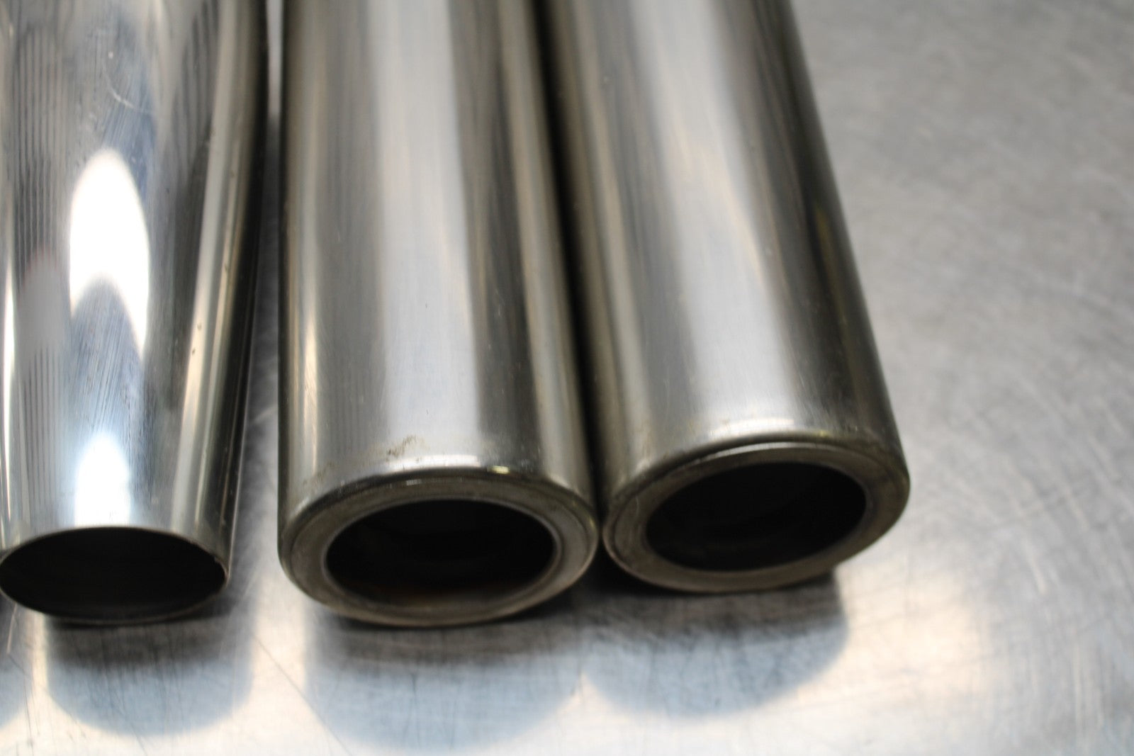 08 KAWASAKI VULCAN 900 FRONT FORK COVER GUARD SHIELD COWL SET KIT BB184