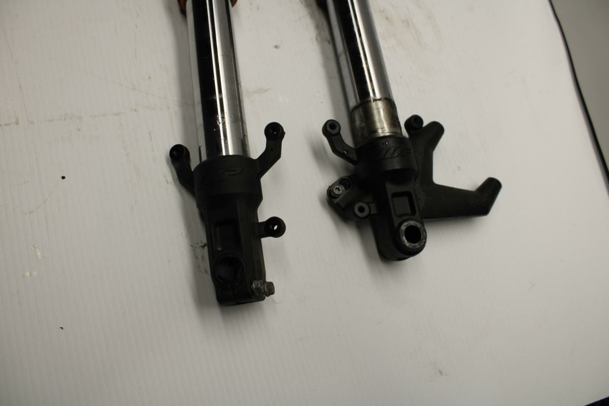 18-20 HUSQVARNA VITPILEN 401 FRONT FORKS SHOCK SUSPENSION SET PAIR BB248