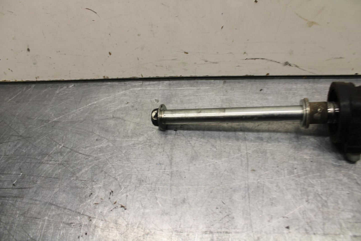 08-12 KAWASAKI NINJA 250R EX250J FRONT WHEEL RIM AXLE PIVOT BOLT BB612