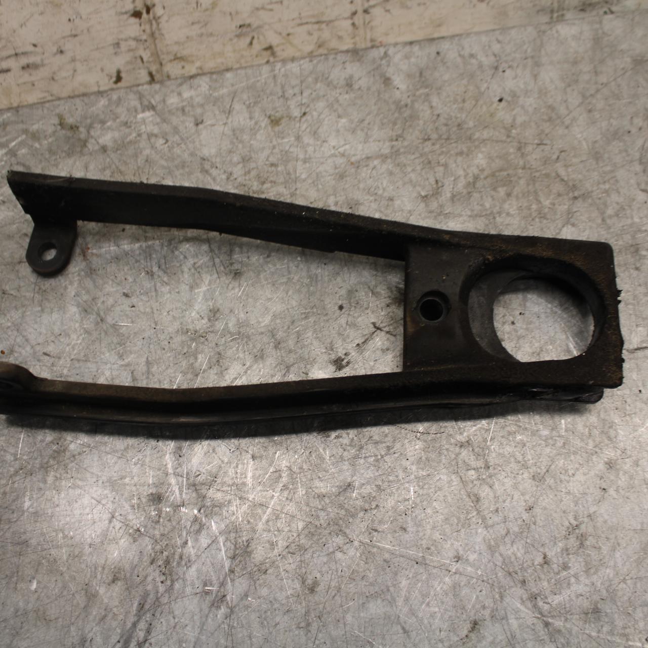 2007 Suzuki GSXR600 SWINGARM CHAIN BUFFER SLIDER GUIDE 61273-01H00 BB540