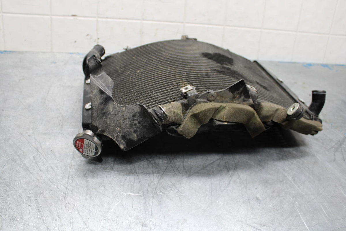 08-16 YAMAHA YZF R6 ENGINE RADIATOR MOTOR COOLER COOLING RADIATER BB443