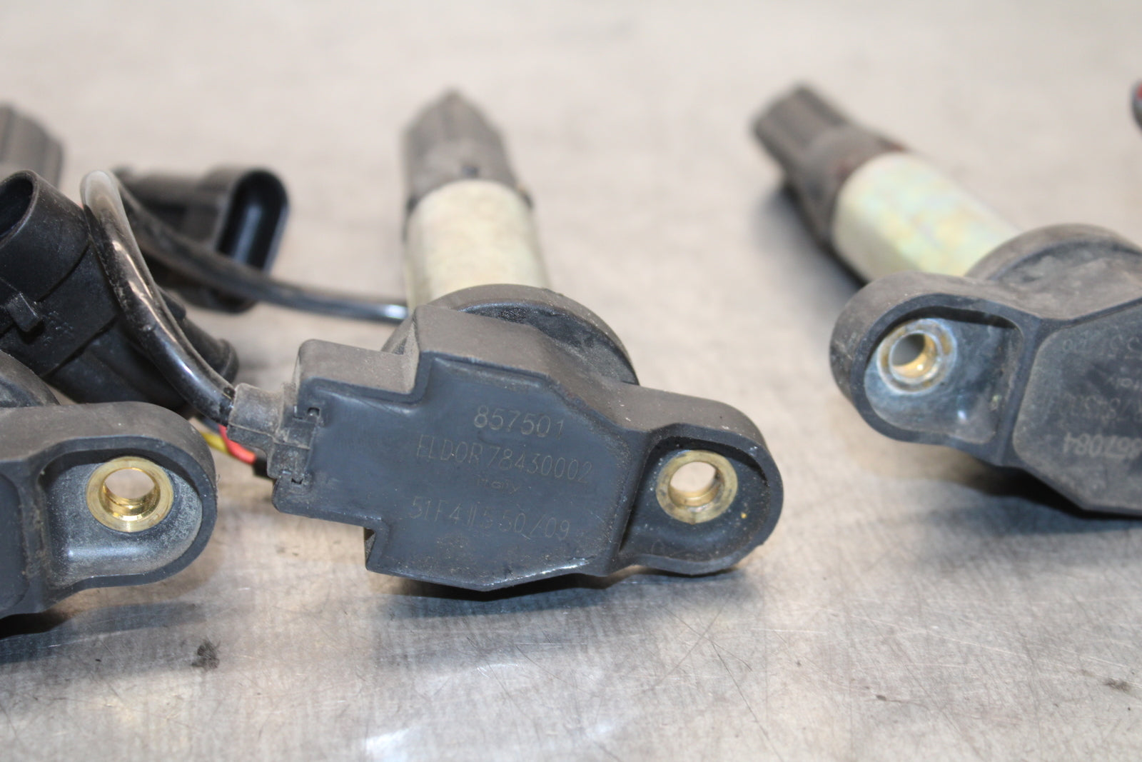 10-11 APRILIA RSV4 R IGNITION COILS COIL SPARK PLUG CAPS BB120