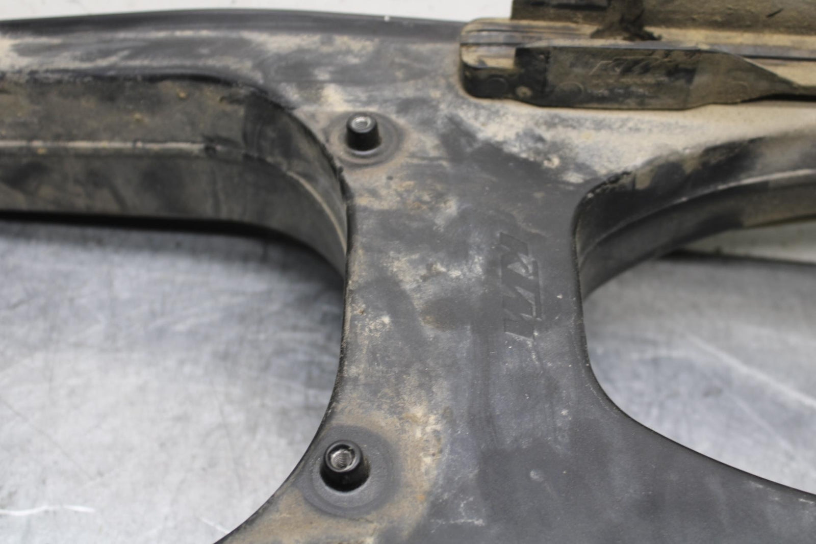 16-18 KTM 690 DUKE REAR SWINGARM BACK SUSPENSION SWING ARM BB631