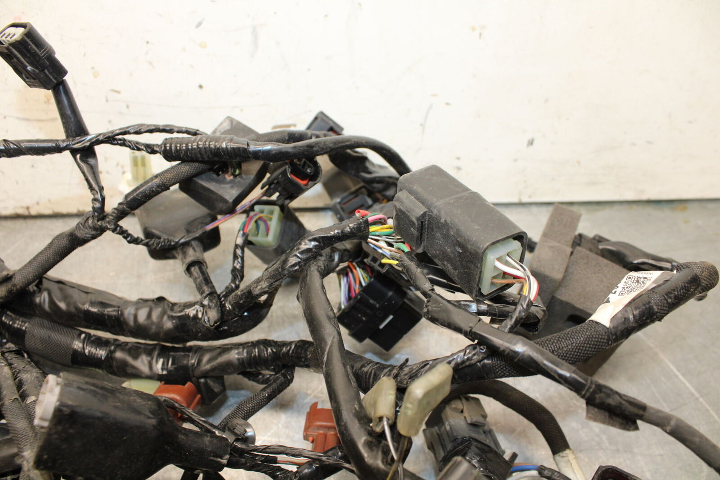 16 KAWASAKI NINJA ZX10R MAIN ENGINE WIRING HARNESS 26031-2117  BB650