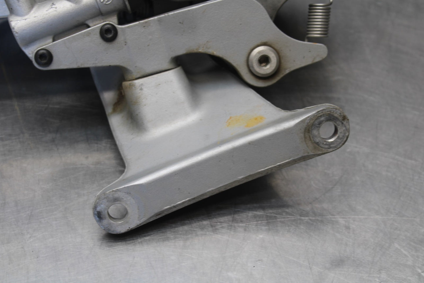 05-06 VICTORY KINGPIN DELUXE RIGHT FRONT FOOT REST PEG STEP BB195