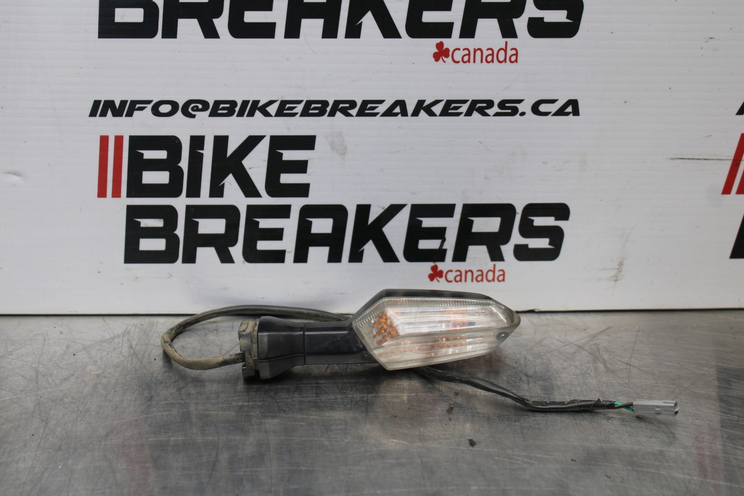 09-10 KAWASAKI ER-6N RIGHT REAR BACK TURN SIGNAL LIGHT INDICATOR BB205