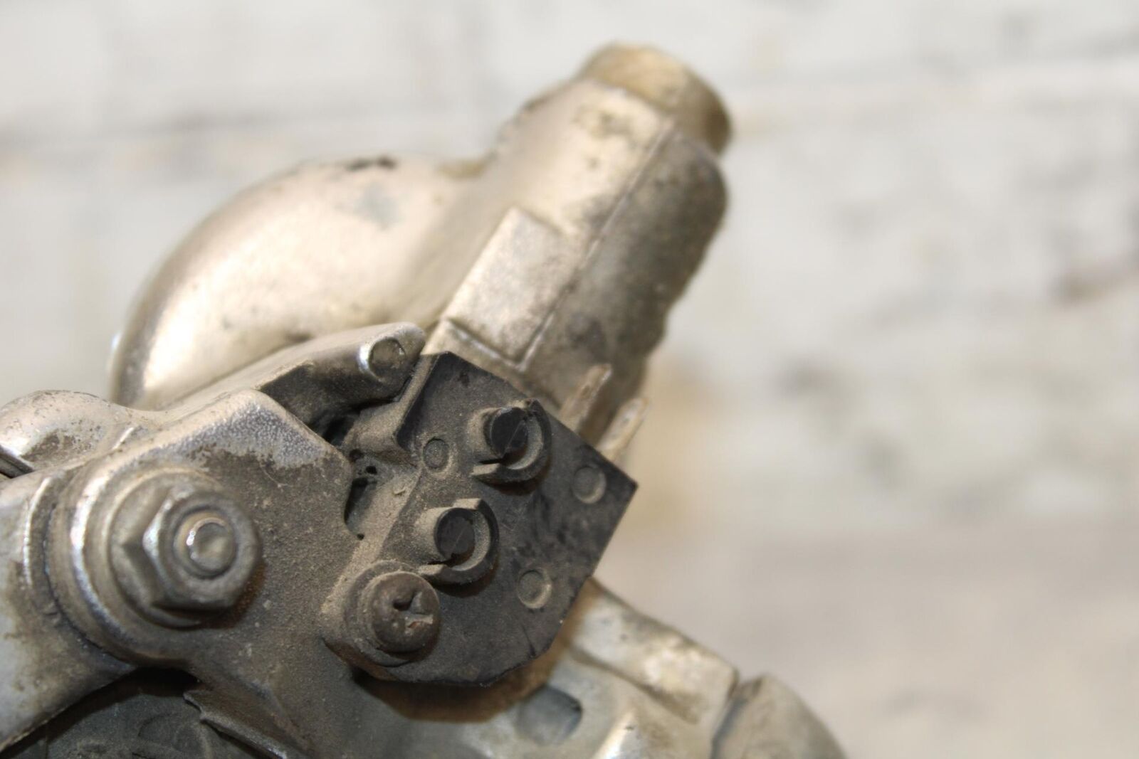 2005 Kawasaki Vulcan 1500 VN1500N FRONT BRAKE MASTER FLUID RESERVOIR BB576