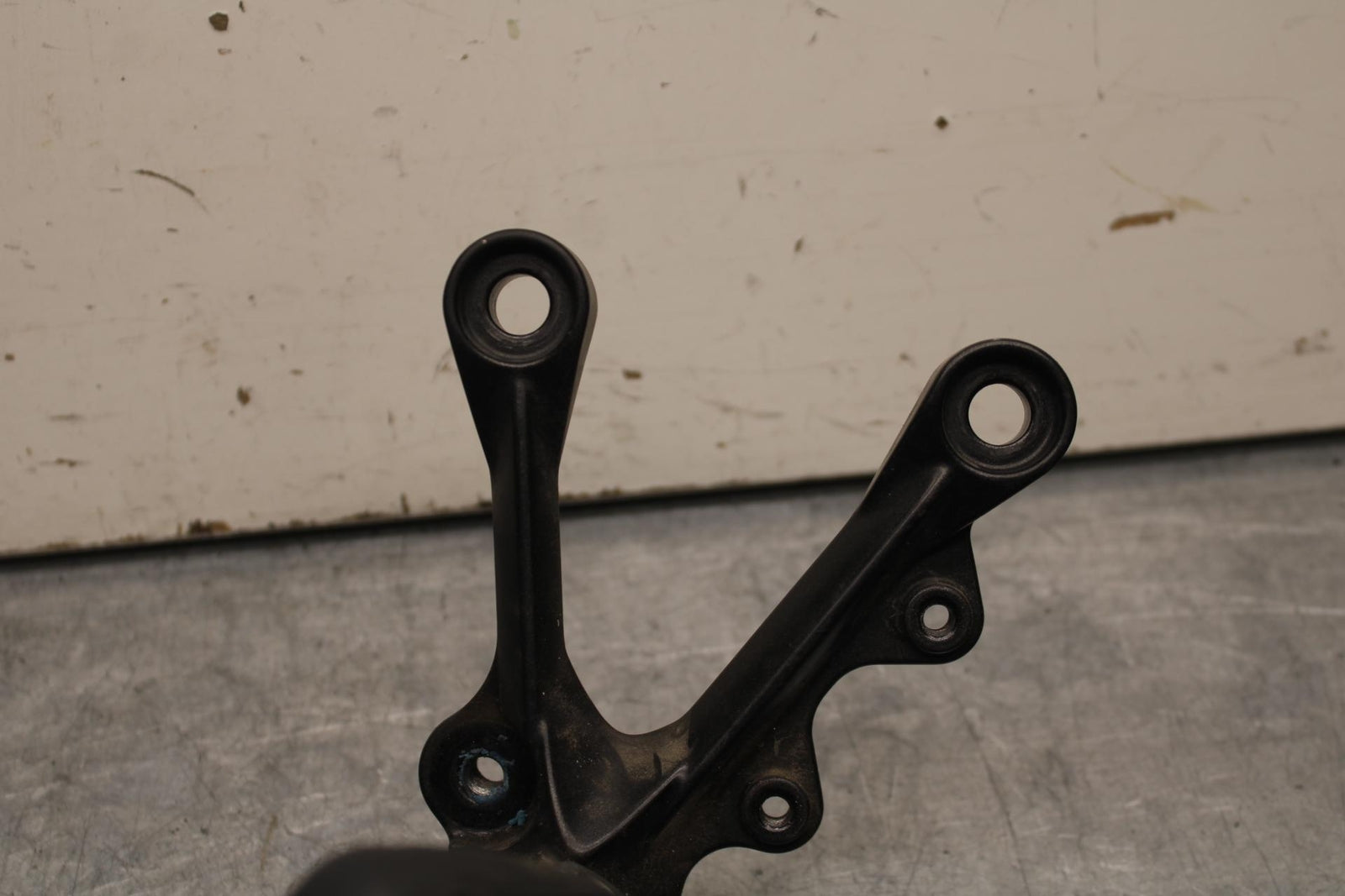 09-12 KAWASAKI NINJA ZX6R ZX600R LEFT REARSET DRIVER FOOT PEG REST STOP BB617